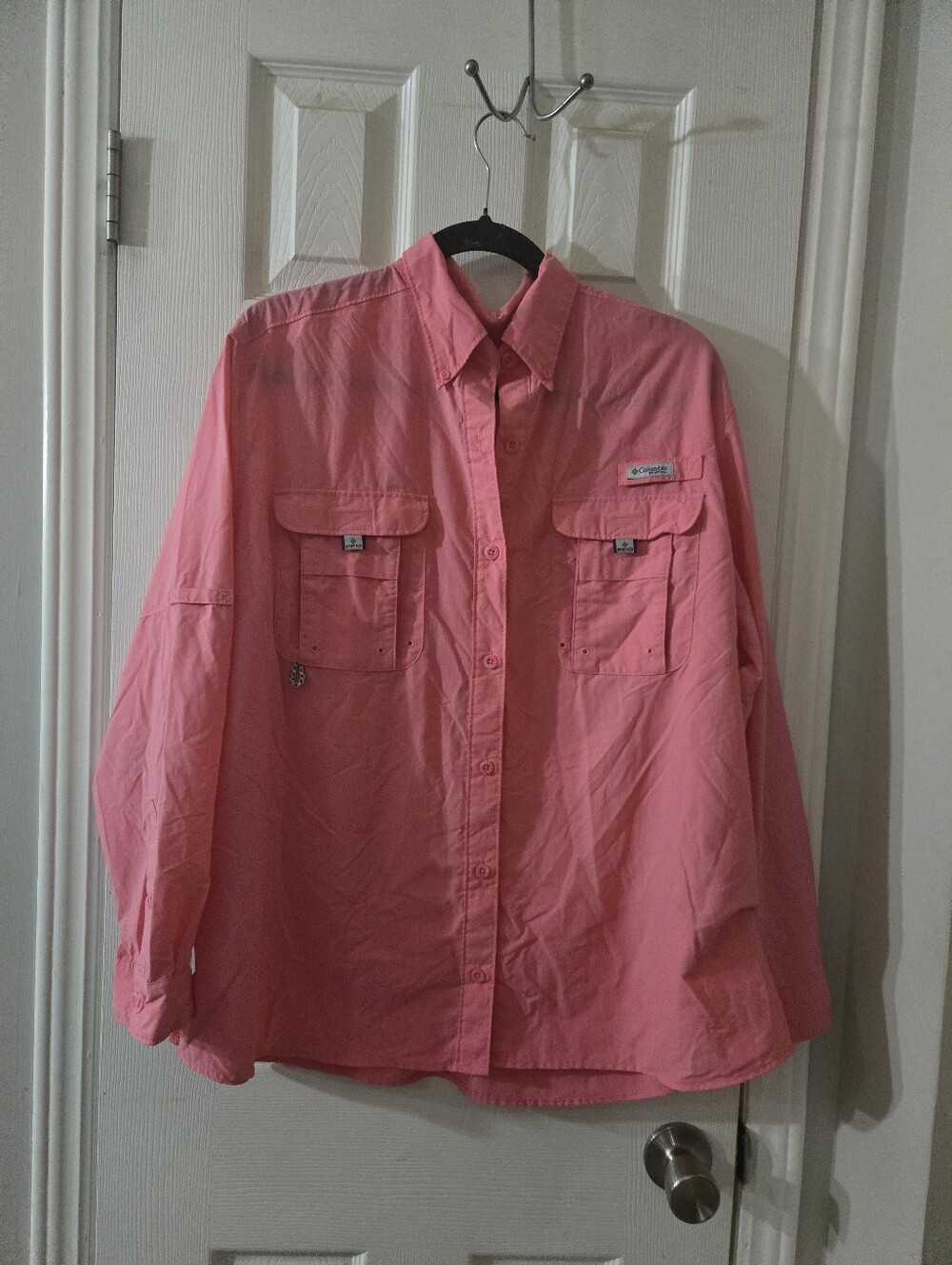 2x Columbia outdoor long sleeve shirt